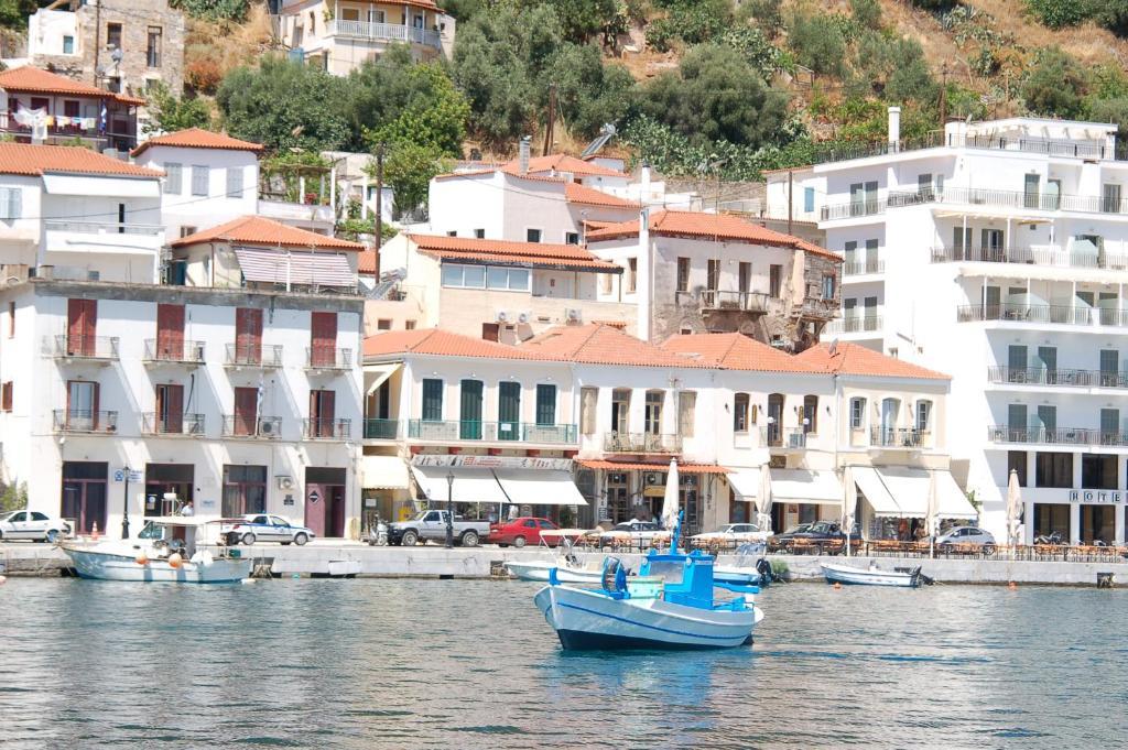 Gythion Traditional Hotel Exterior foto